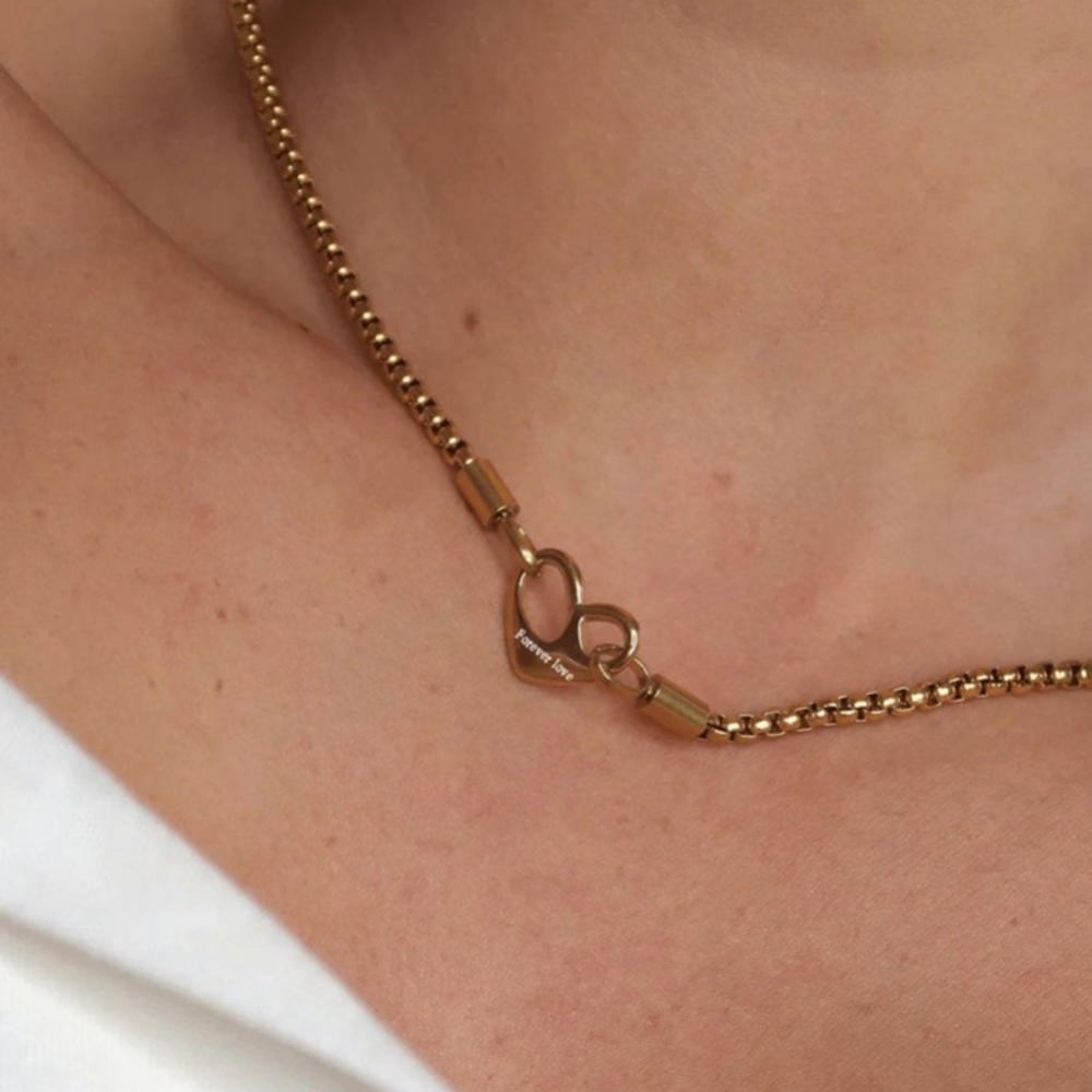 Gold Heart Pendant Necklace